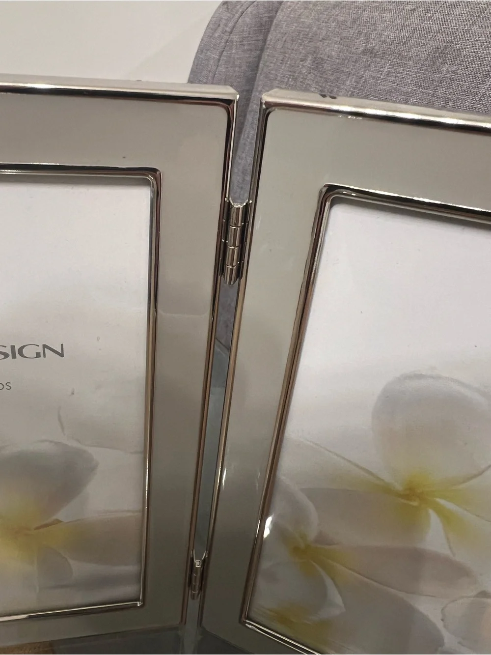 Swing & Design Double Hinged Metal Photo Frame in Silver Holds Two 4x6 Photos
